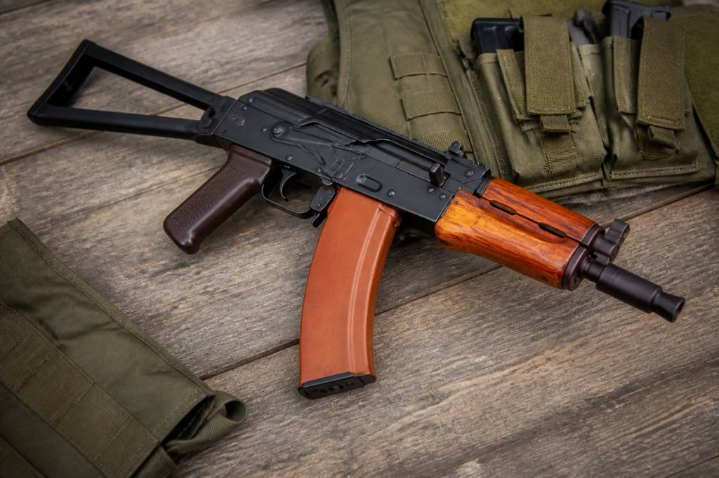 Ak74u : guide complet pour choisir et utiliser cette réplique d’airsoft Ak74u : guide complet pour choisir et utiliser cette réplique d’airsoft