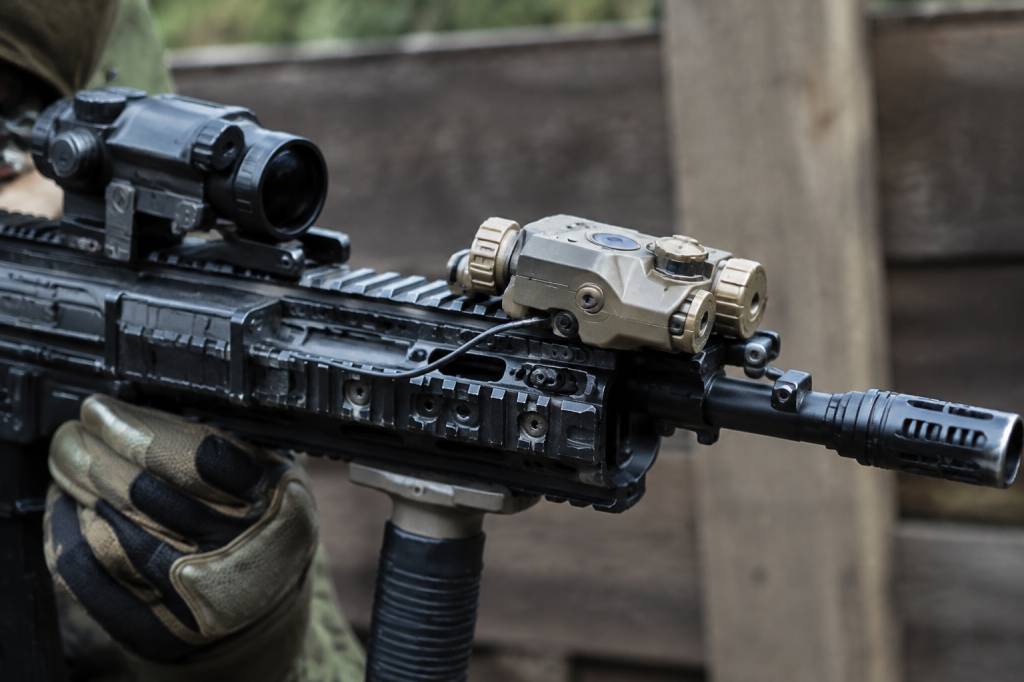 An peq 1 guide complet pour choisir et utiliser une fausse batterie airsoft An peq 1 guide complet pour choisir et utiliser une fausse batterie airsoft